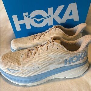 NEW Hoka Men’s Clifton 9 Athletic Shoes